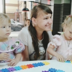 Сотрудники KFC города Алматы при участии сестер милосердия подарили настоящий праздник детям из многодетных семей