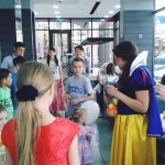 Сотрудники KFC города Алматы при участии сестер милосердия подарили настоящий праздник детям из многодетных семей